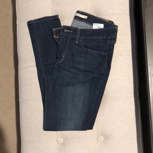 Dark Blue Levi Jeans